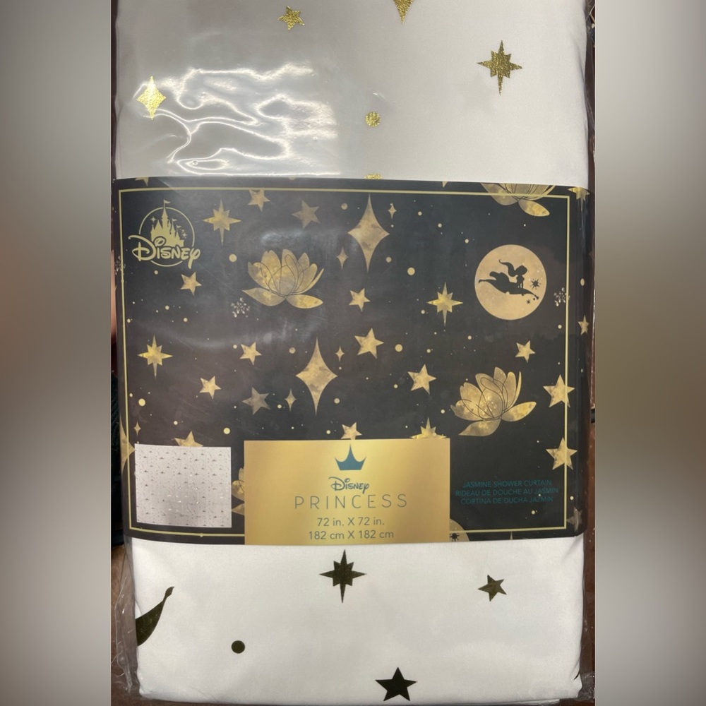 NWT Disney Aladdin Shower curtain